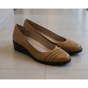 Women's - Life Stride Jenna Slip On Wedges, Size 8 1/2